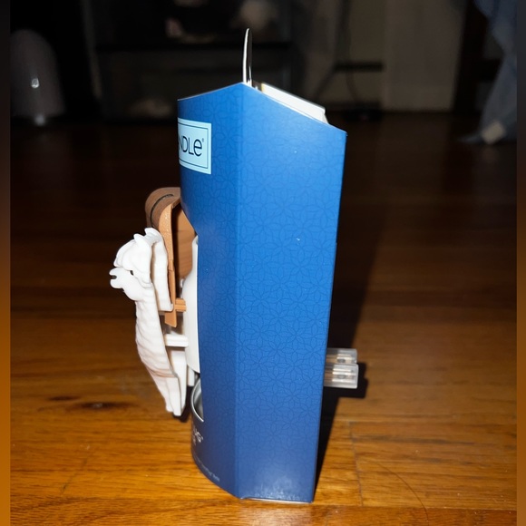 3 items for 20 sale! Yankee Candle Scent plug Diffuser! New! - Picture 3 of 4